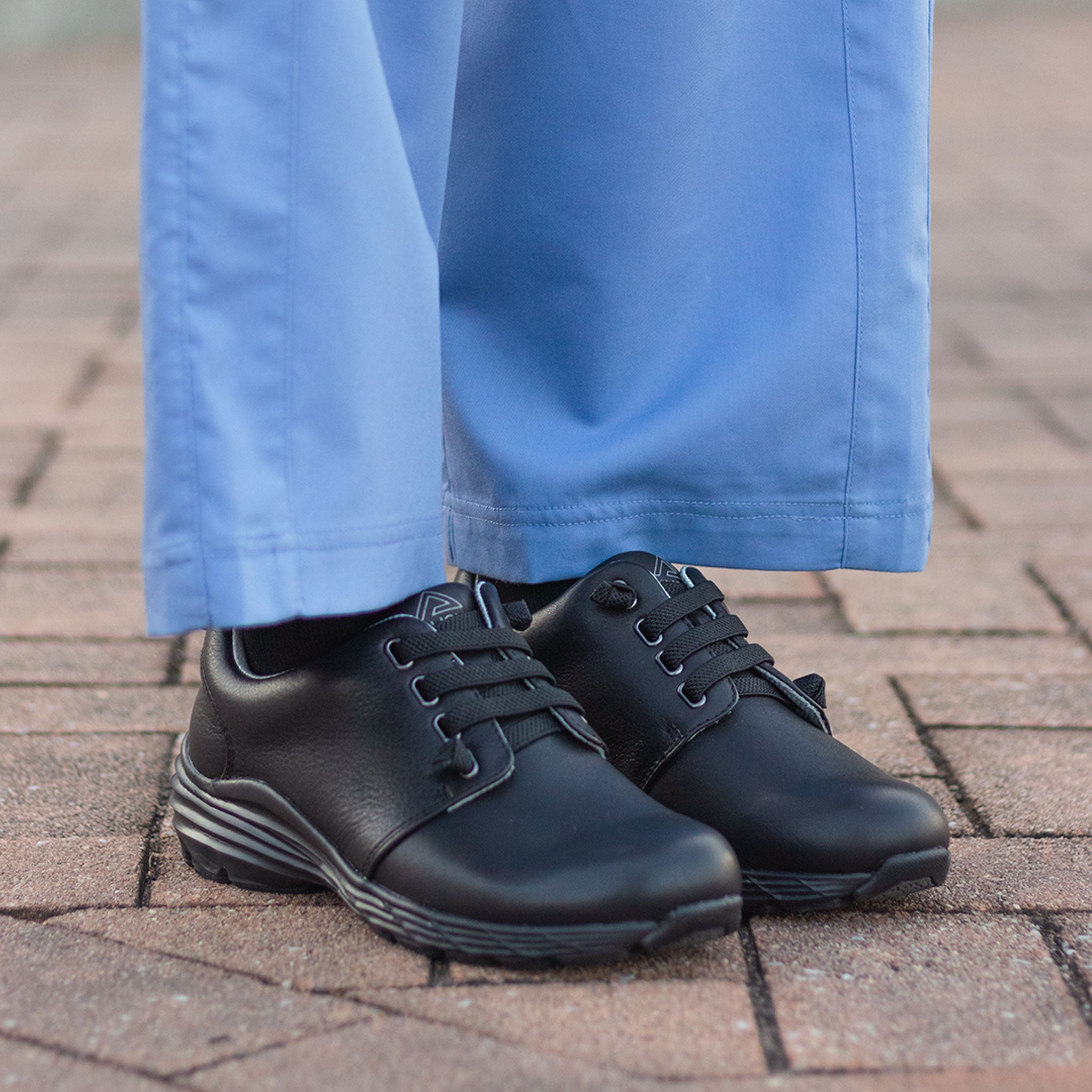 Nurse Mates | Align™ Velocity Black